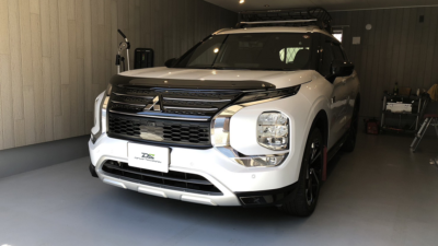 三菱・アウトランダーPHEV　デントリペア