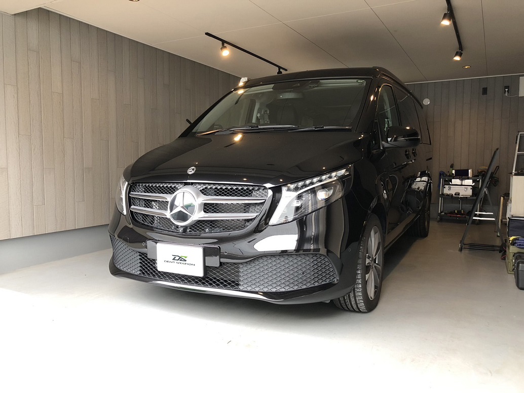 メルセデス・ベンツVクラス V220d 右側フロントフェンダー凹み デント 