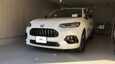ホンダ・ZR-V　ボンネット凹み　デントリペア