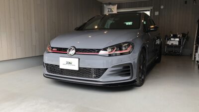 フォルクスワーゲン・ゴルフGTI TCR　バックドア凹み　デントリペア