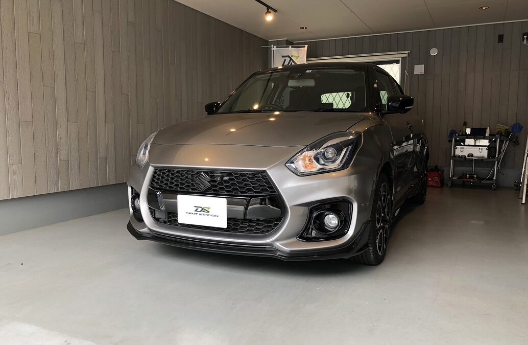 スズキ・スイフトスポーツ　バックドア凹み　デントリペア