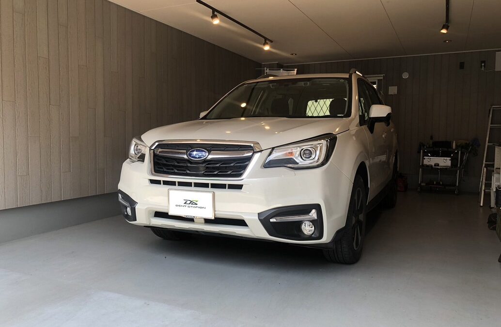 スバル・フォレスター　運転席ドア凹み　デントリペア