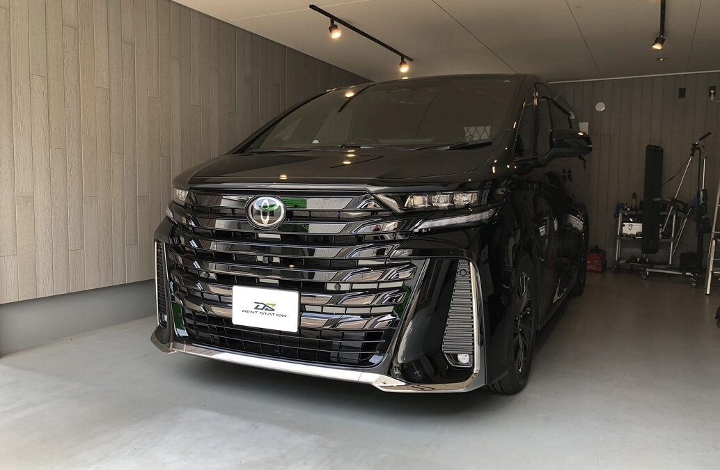 トヨタ・ヴェルファイア　助手席側ドア凹み　デントリペア