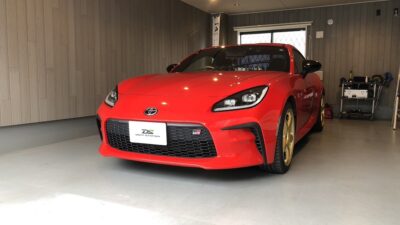トヨタ・GR86　運転席側ドア凹み　デントリペア