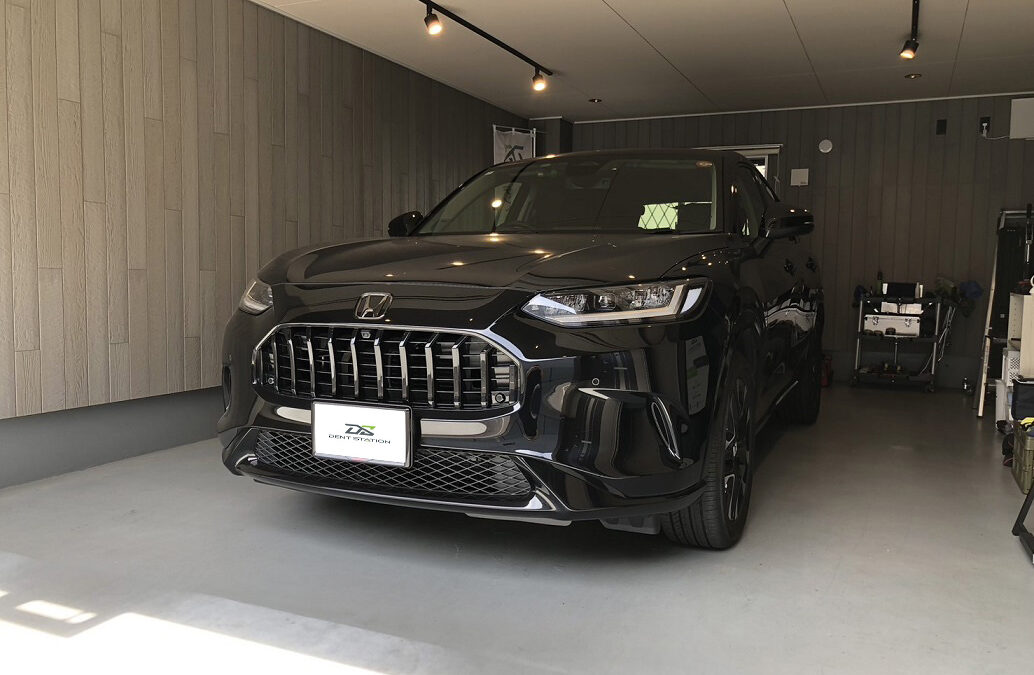 ホンダ・ZR-V　助手席側ドア凹み　デントリペア