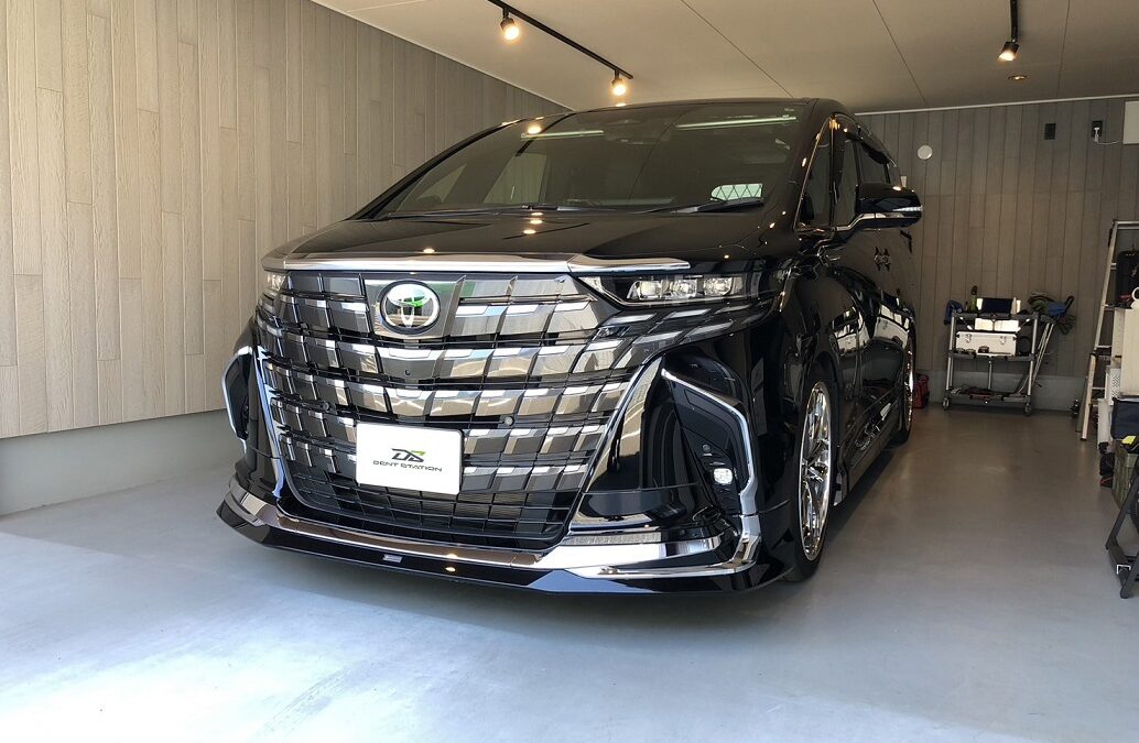 トヨタ・アルファード　右側スライドドア凹み　デントリペア