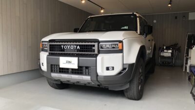 トヨタ・ランクル250　ボンネット凹み　デントリペア