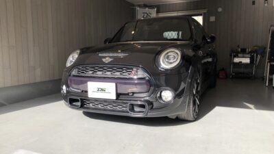 【横浜市】MINIクーパー　右リアドア凹み　デントリペア