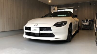 【海老名市】日産・フェアレディZ　右クォーターパネルの凹み修理　デントリペア