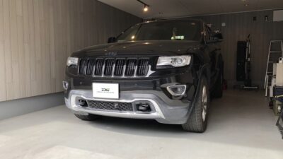 【平塚市】ジープ・グランドチェロキー　運転席ドア凹み修理　デントリペア
