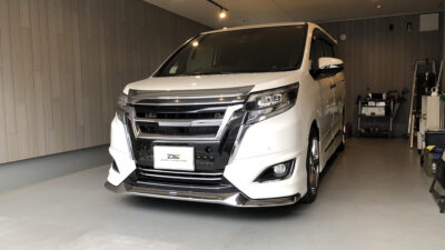 【海老名市】トヨタ・エスクァイア　右スライドドア凹み修理　デントリペア