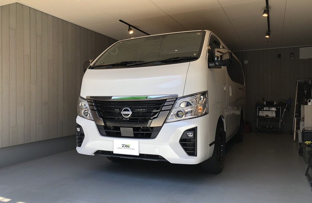 【横浜市】日産・キャラバン　左スライドドア凹み修理　デントリペア