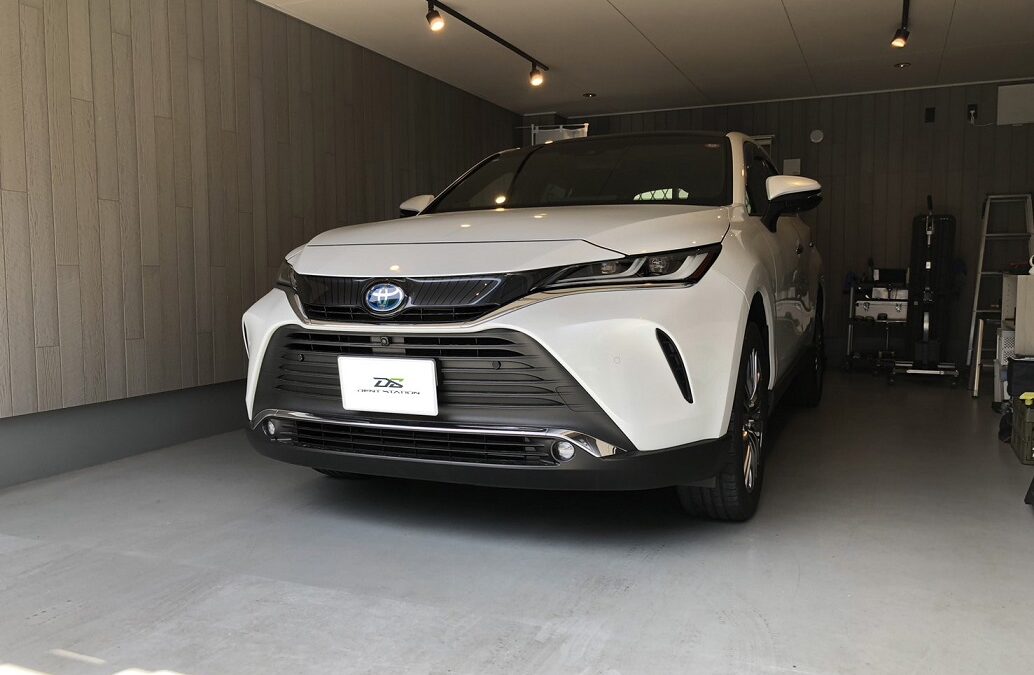 【厚木市】トヨタ・ハリアー　左リアドア凹み修理　デントリペア