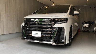 【茅ヶ崎市】トヨタ・ヴェルファイア　助手席側ドア凹み修理　デントリペア