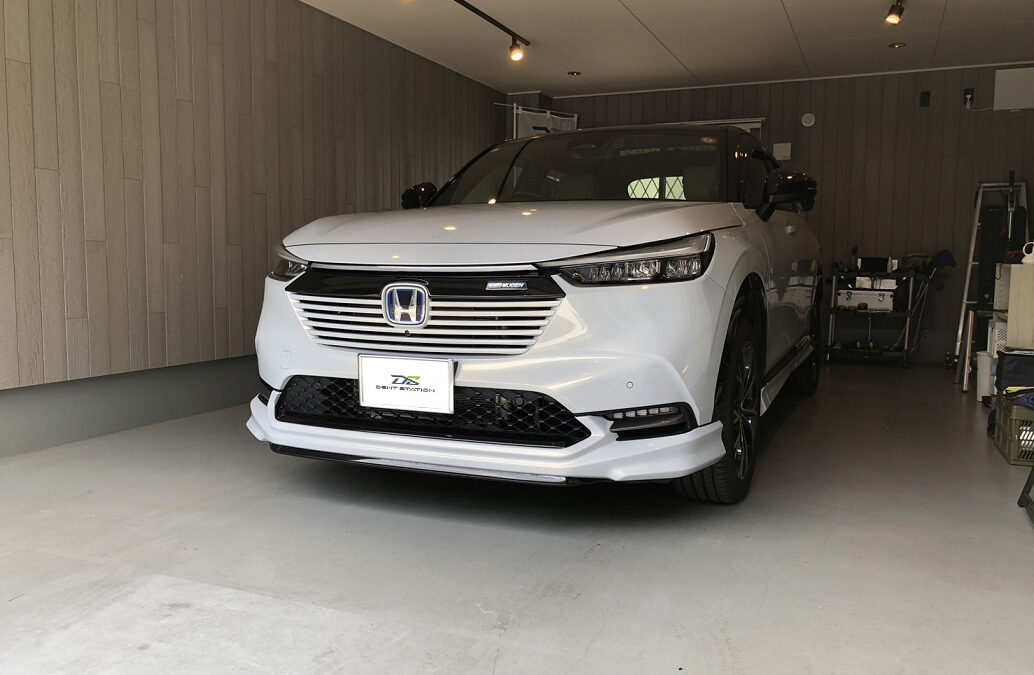 【伊勢原市】ホンダ・ヴェゼル 右リアドアの凹み修理　デントリペア