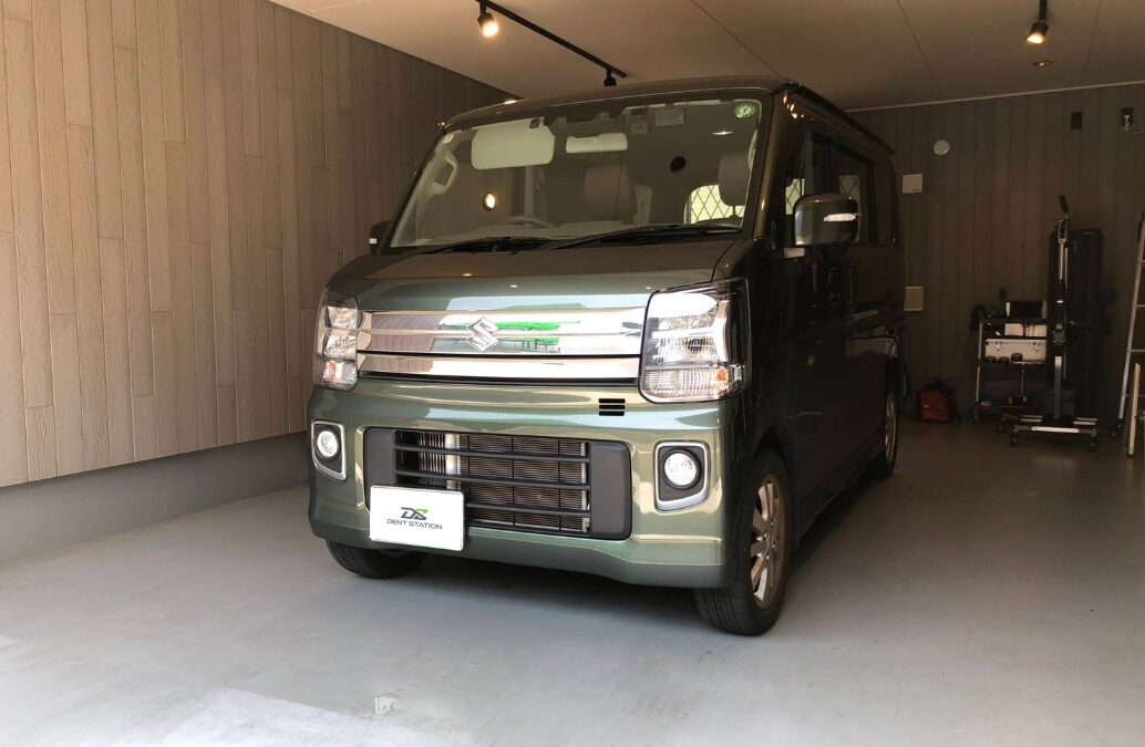 【伊勢原市】スズキ・エブリィ　左クォーターパネル凹み修理　デントリペア