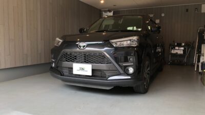 【町田市】トヨタ・ライズ　右フロントドア凹み修理　デントリペア